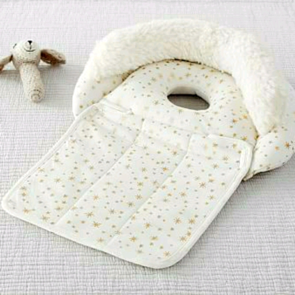 Boopy Noggin Nest for Pottery Barn Ivory Stars